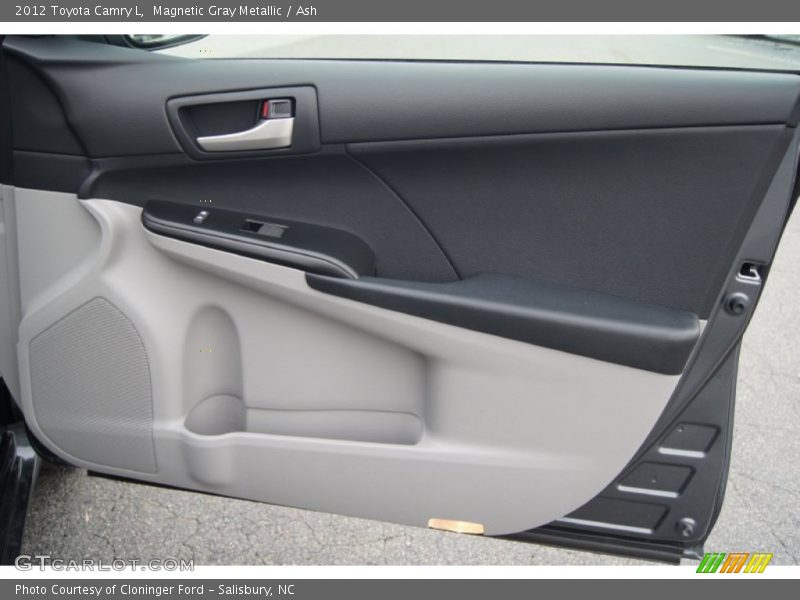 Magnetic Gray Metallic / Ash 2012 Toyota Camry L