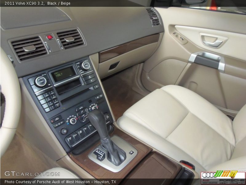Black / Beige 2011 Volvo XC90 3.2