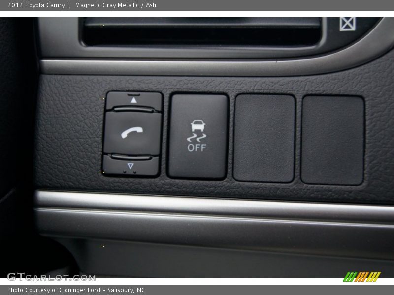 Magnetic Gray Metallic / Ash 2012 Toyota Camry L