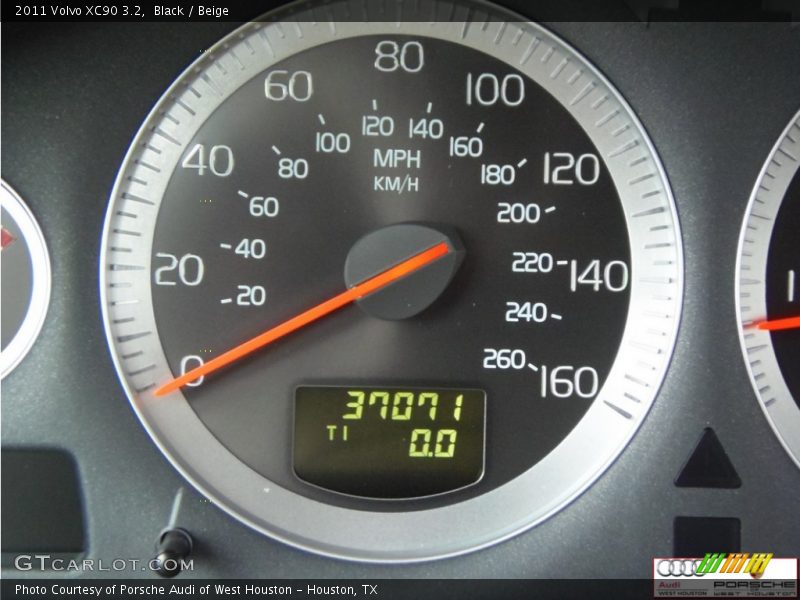 Black / Beige 2011 Volvo XC90 3.2