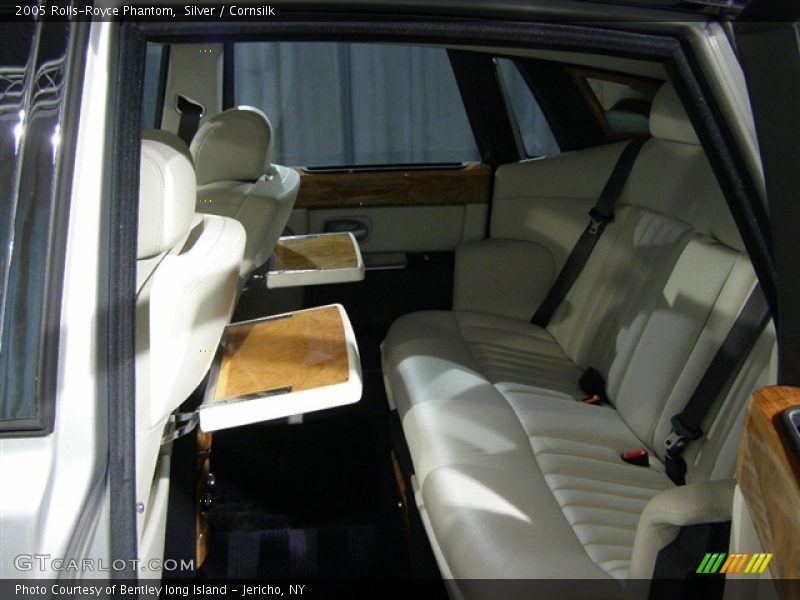 Silver / Cornsilk 2005 Rolls-Royce Phantom