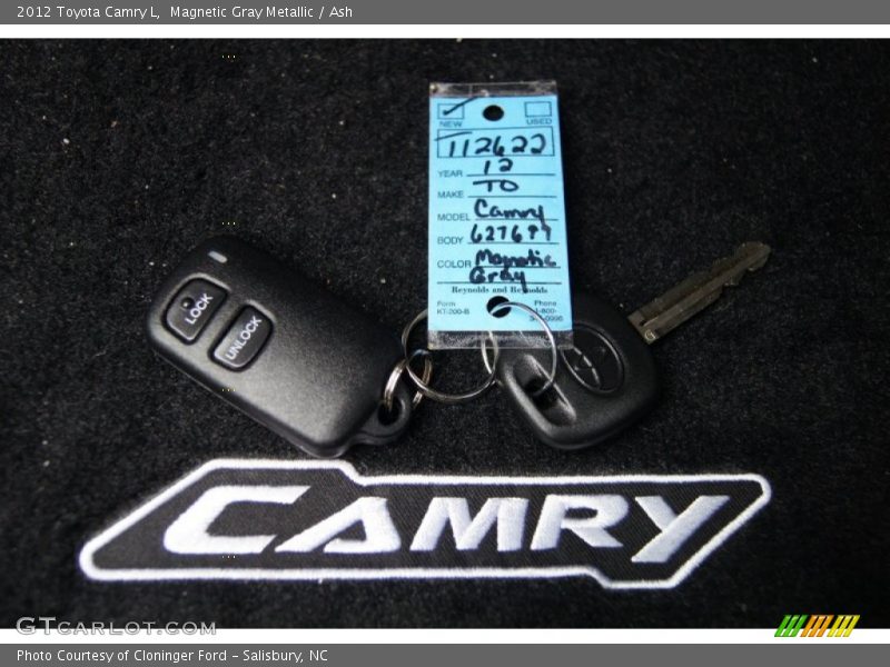 Magnetic Gray Metallic / Ash 2012 Toyota Camry L