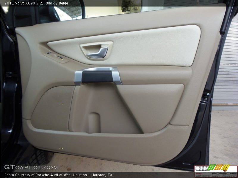 Black / Beige 2011 Volvo XC90 3.2