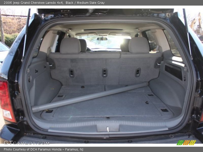 Black / Medium Slate Gray 2006 Jeep Grand Cherokee Laredo 4x4