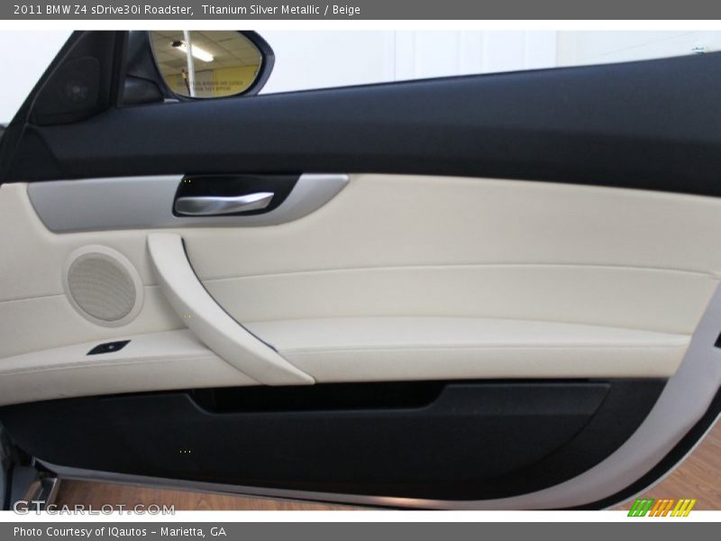 Door Panel of 2011 Z4 sDrive30i Roadster