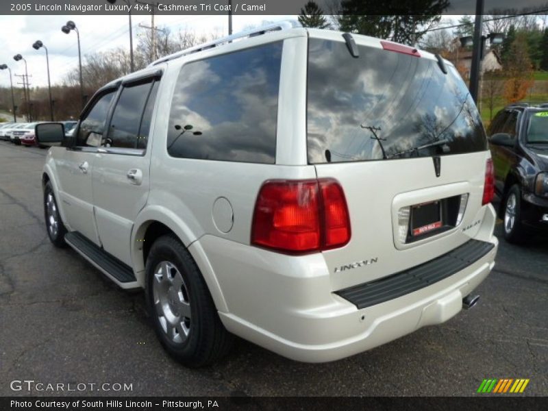 Cashmere Tri Coat / Camel 2005 Lincoln Navigator Luxury 4x4