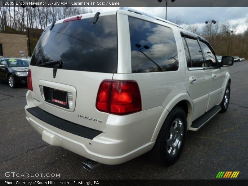 Cashmere Tri Coat / Camel 2005 Lincoln Navigator Luxury 4x4