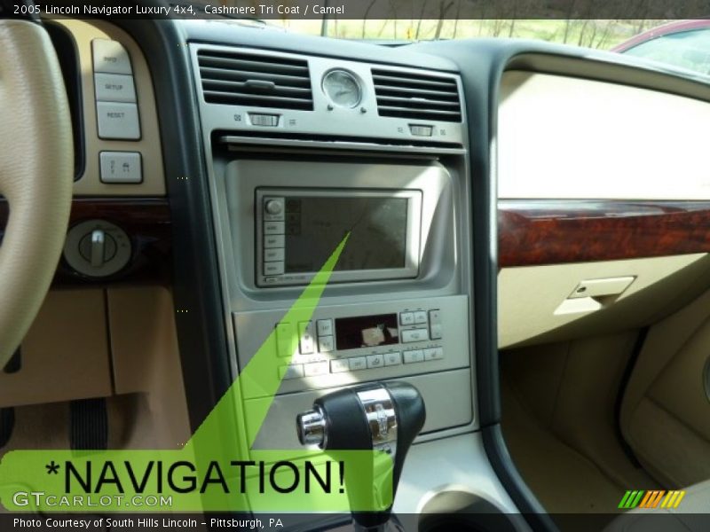 Cashmere Tri Coat / Camel 2005 Lincoln Navigator Luxury 4x4