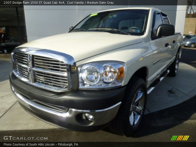 Cool Vanilla / Medium Slate Gray 2007 Dodge Ram 1500 ST Quad Cab 4x4