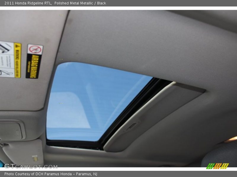 Polished Metal Metallic / Black 2011 Honda Ridgeline RTL