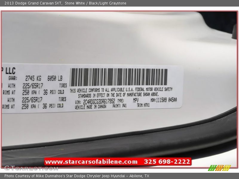 Stone White / Black/Light Graystone 2013 Dodge Grand Caravan SXT