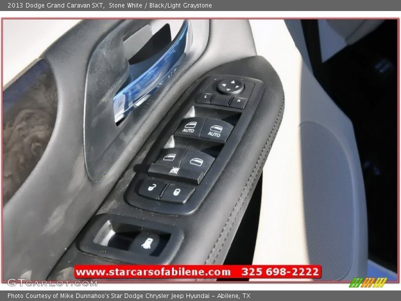 Stone White / Black/Light Graystone 2013 Dodge Grand Caravan SXT