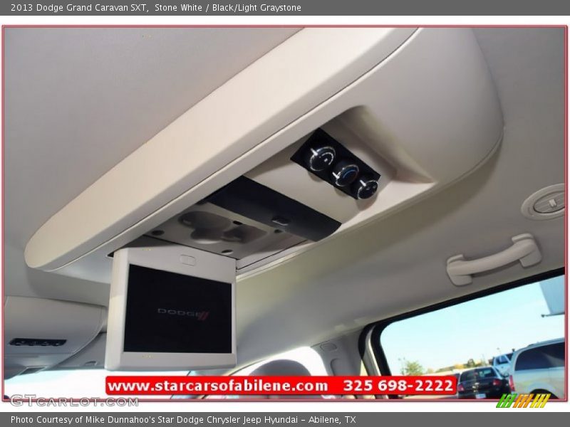 Stone White / Black/Light Graystone 2013 Dodge Grand Caravan SXT