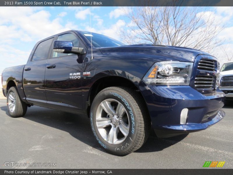 Front 3/4 View of 2013 1500 Sport Crew Cab