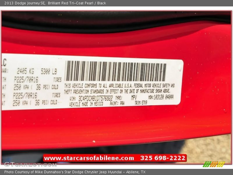 Brilliant Red Tri-Coat Pearl / Black 2013 Dodge Journey SE