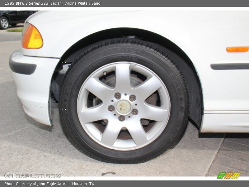 Alpine White / Sand 1999 BMW 3 Series 323i Sedan