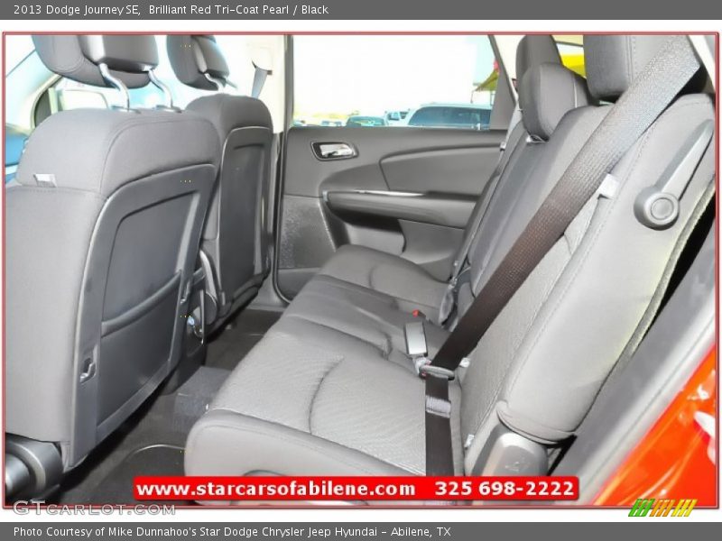 Brilliant Red Tri-Coat Pearl / Black 2013 Dodge Journey SE