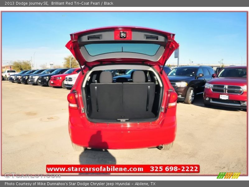 Brilliant Red Tri-Coat Pearl / Black 2013 Dodge Journey SE