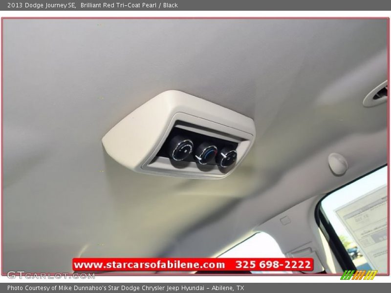 Brilliant Red Tri-Coat Pearl / Black 2013 Dodge Journey SE