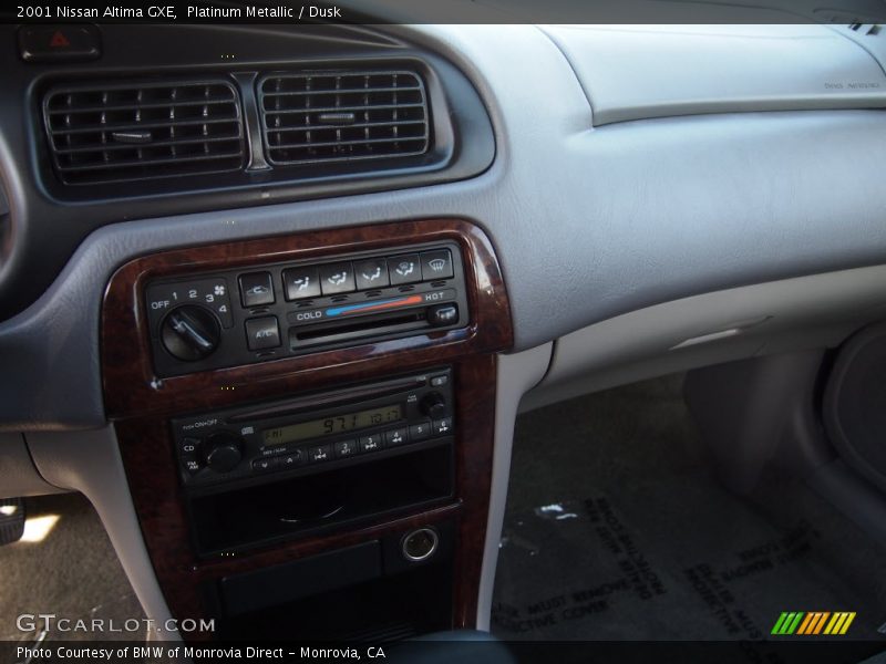 Platinum Metallic / Dusk 2001 Nissan Altima GXE
