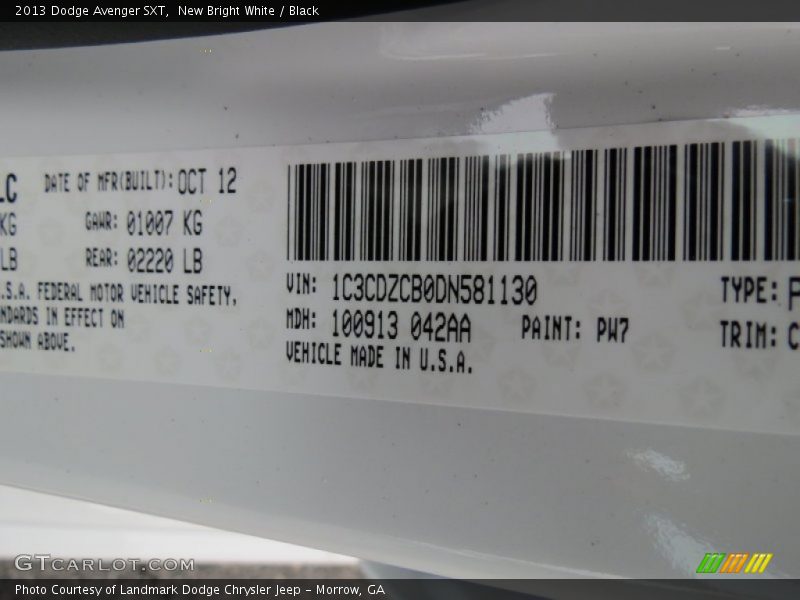 New Bright White / Black 2013 Dodge Avenger SXT
