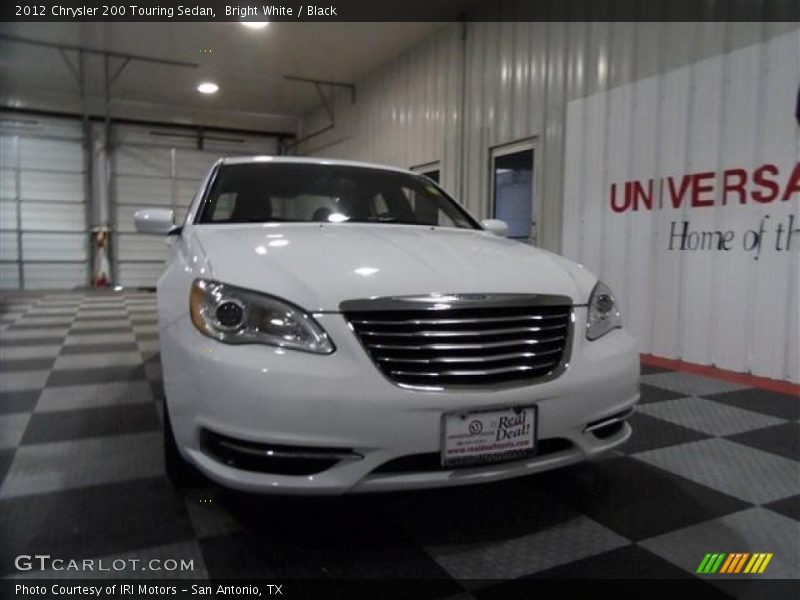 Bright White / Black 2012 Chrysler 200 Touring Sedan