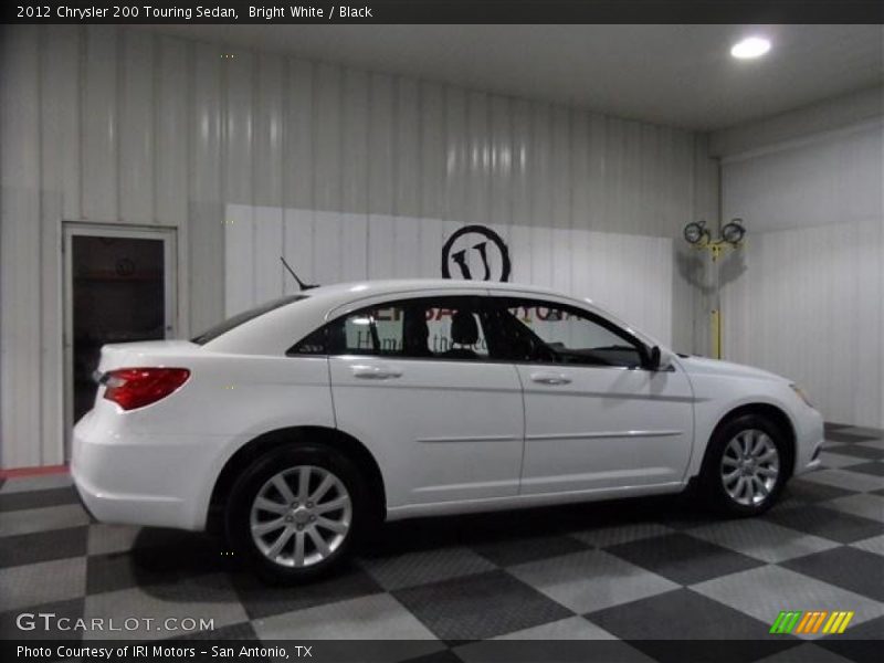 Bright White / Black 2012 Chrysler 200 Touring Sedan