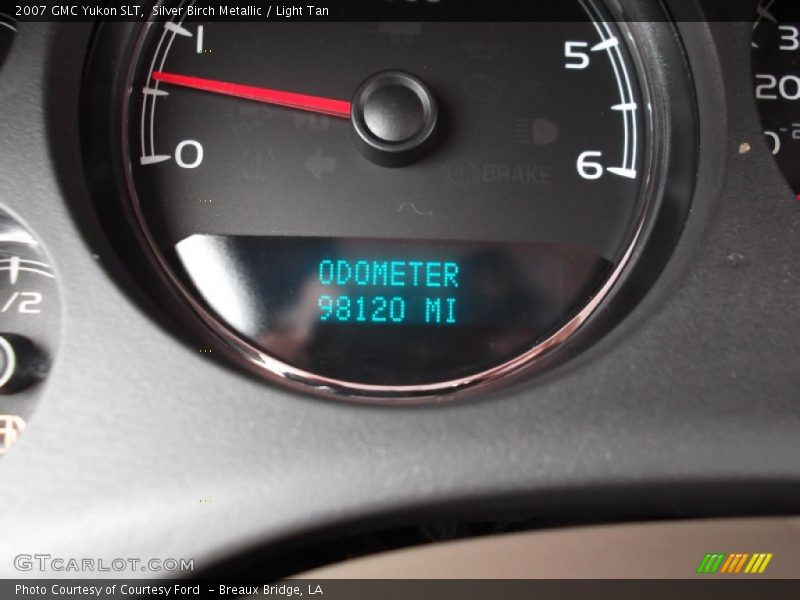 Silver Birch Metallic / Light Tan 2007 GMC Yukon SLT