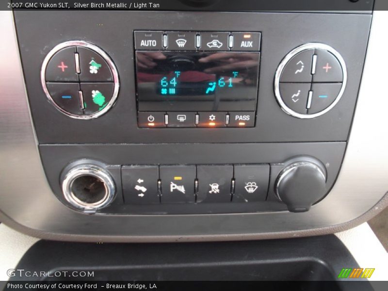 Silver Birch Metallic / Light Tan 2007 GMC Yukon SLT