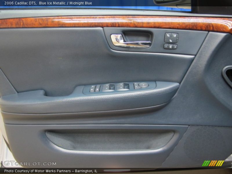 Blue Ice Metallic / Midnight Blue 2006 Cadillac DTS