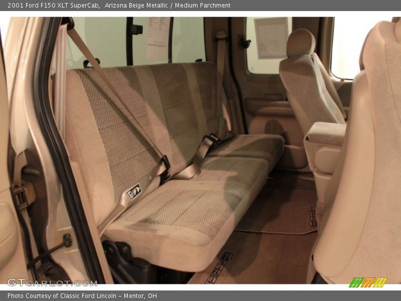 Arizona Beige Metallic / Medium Parchment 2001 Ford F150 XLT SuperCab