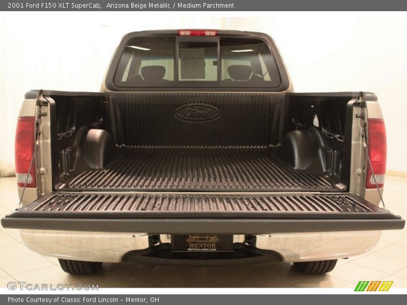 Arizona Beige Metallic / Medium Parchment 2001 Ford F150 XLT SuperCab