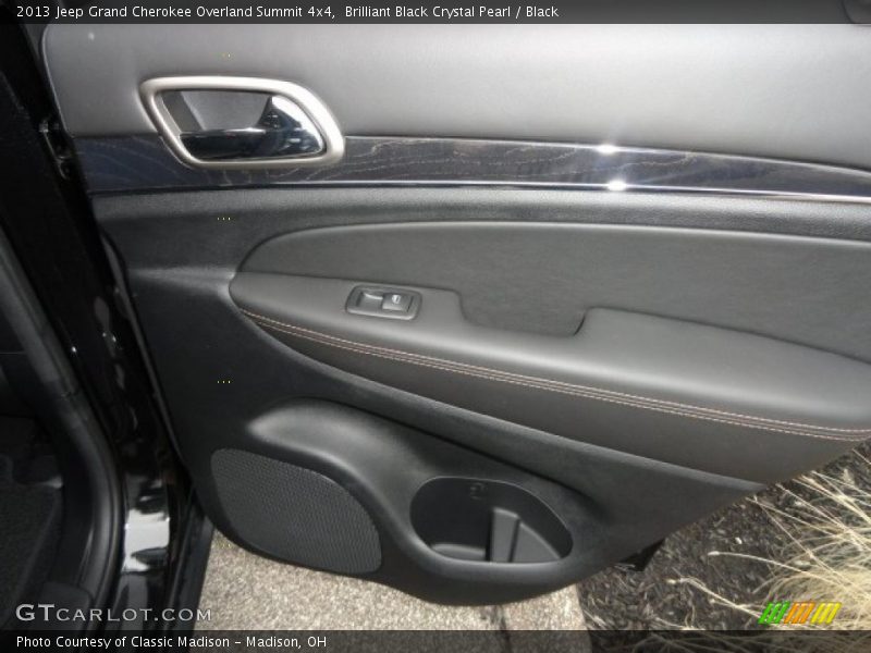 Brilliant Black Crystal Pearl / Black 2013 Jeep Grand Cherokee Overland Summit 4x4