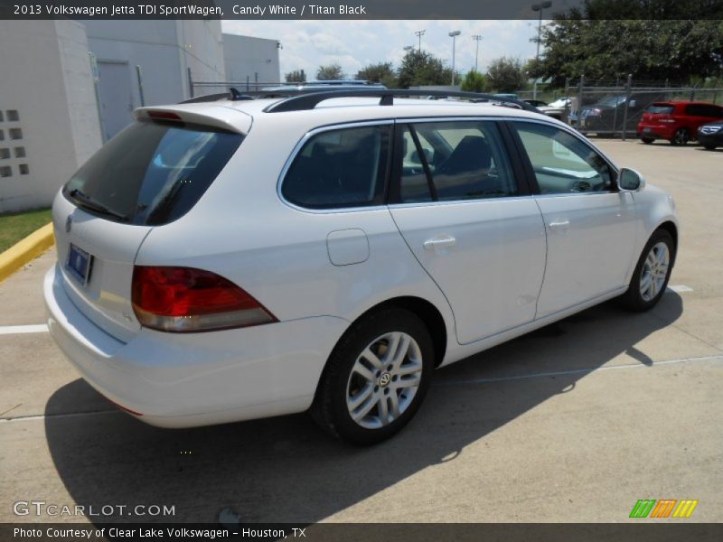 Candy White / Titan Black 2013 Volkswagen Jetta TDI SportWagen