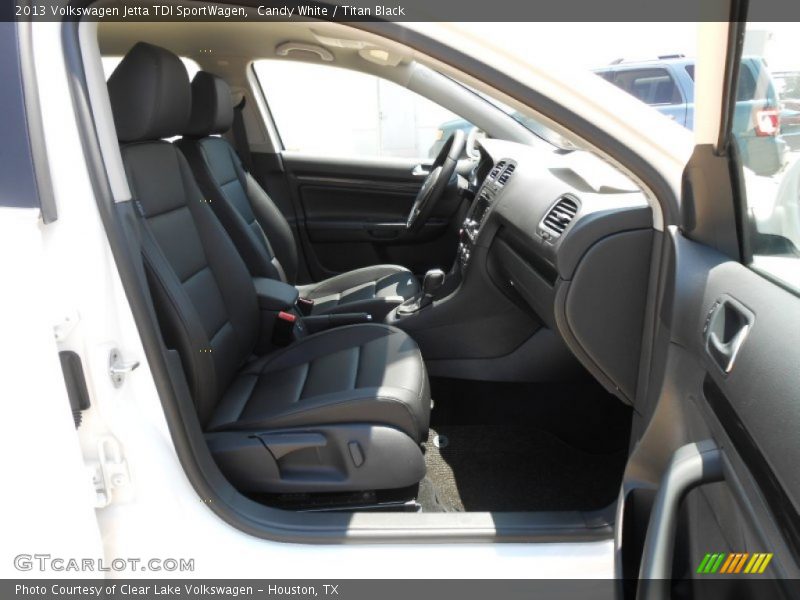 Candy White / Titan Black 2013 Volkswagen Jetta TDI SportWagen