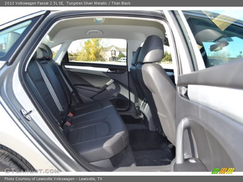 Tungsten Silver Metallic / Titan Black 2013 Volkswagen Passat 2.5L SE