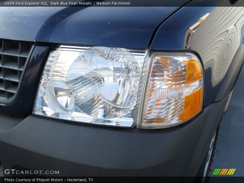 Dark Blue Pearl Metallic / Medium Parchment 2004 Ford Explorer XLS
