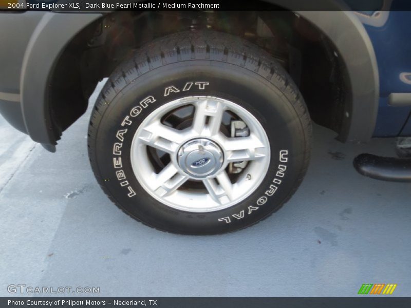 Dark Blue Pearl Metallic / Medium Parchment 2004 Ford Explorer XLS