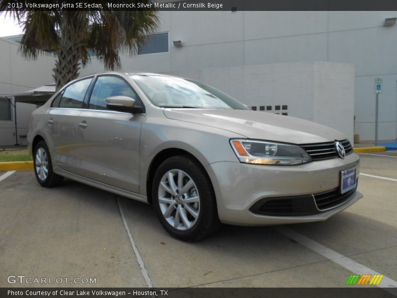 Moonrock Silver Metallic / Cornsilk Beige 2013 Volkswagen Jetta SE Sedan