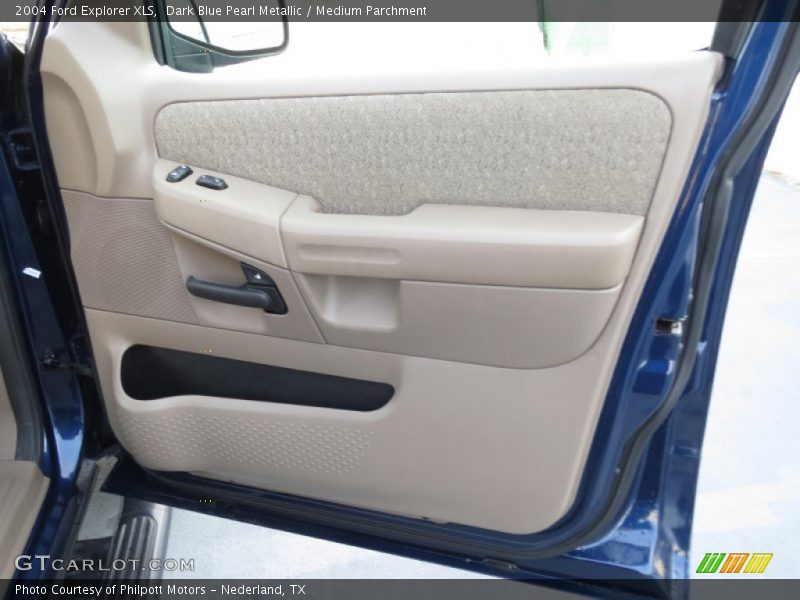 Dark Blue Pearl Metallic / Medium Parchment 2004 Ford Explorer XLS