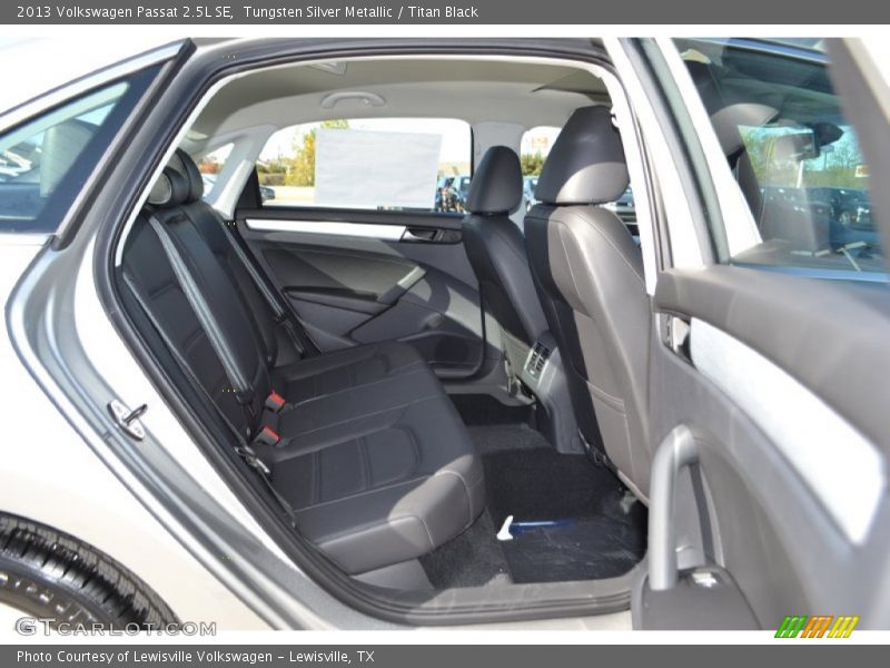 Tungsten Silver Metallic / Titan Black 2013 Volkswagen Passat 2.5L SE