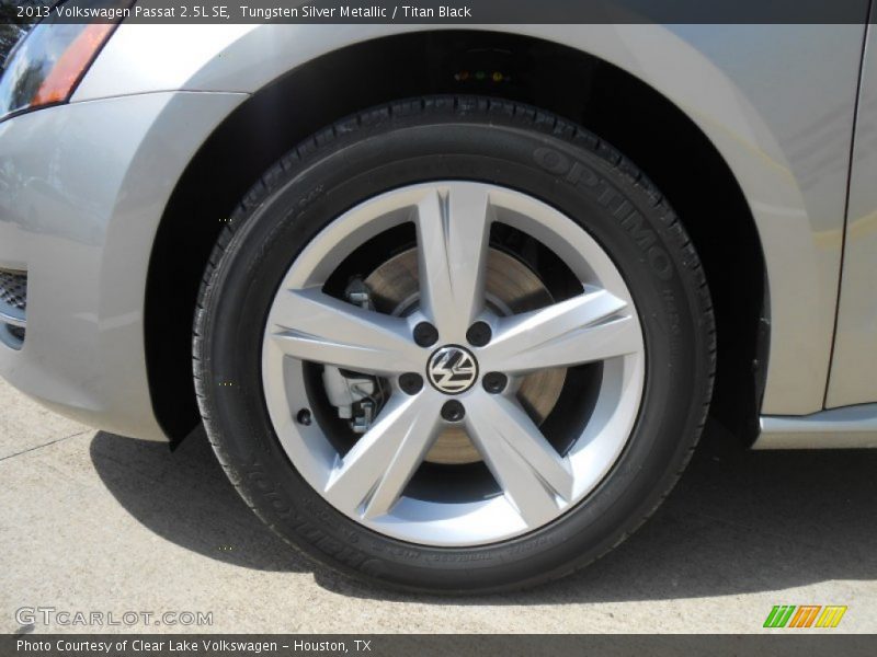 Tungsten Silver Metallic / Titan Black 2013 Volkswagen Passat 2.5L SE