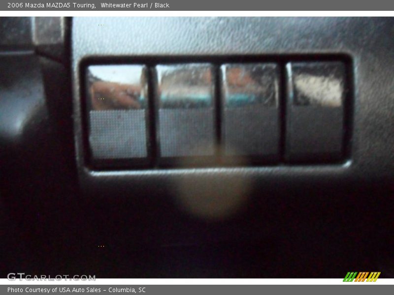 Whitewater Pearl / Black 2006 Mazda MAZDA5 Touring