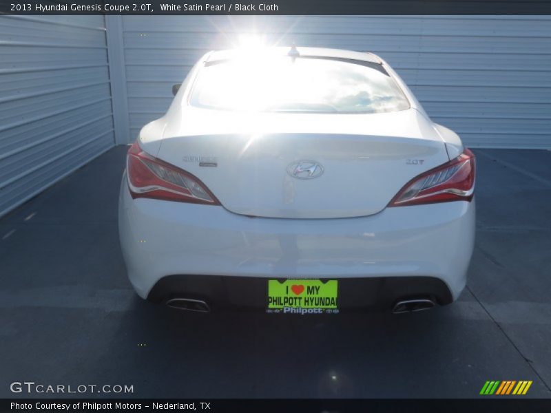 White Satin Pearl / Black Cloth 2013 Hyundai Genesis Coupe 2.0T