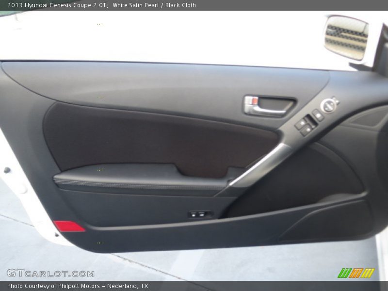 White Satin Pearl / Black Cloth 2013 Hyundai Genesis Coupe 2.0T