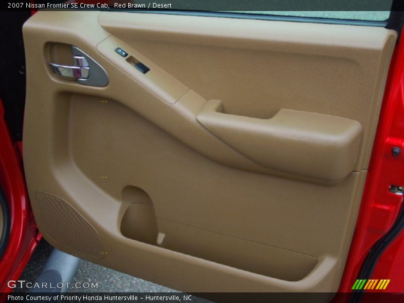 Door Panel of 2007 Frontier SE Crew Cab