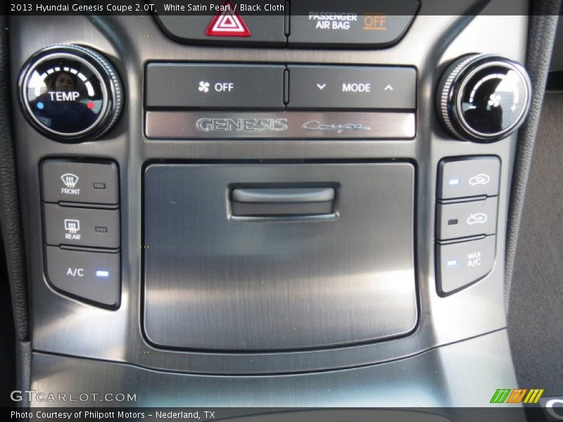 Controls of 2013 Genesis Coupe 2.0T