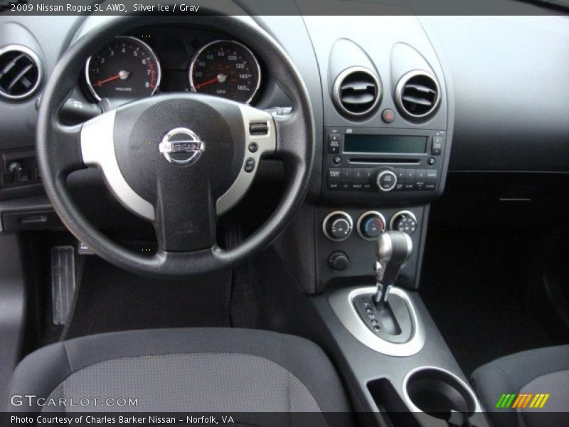 Dashboard of 2009 Rogue SL AWD