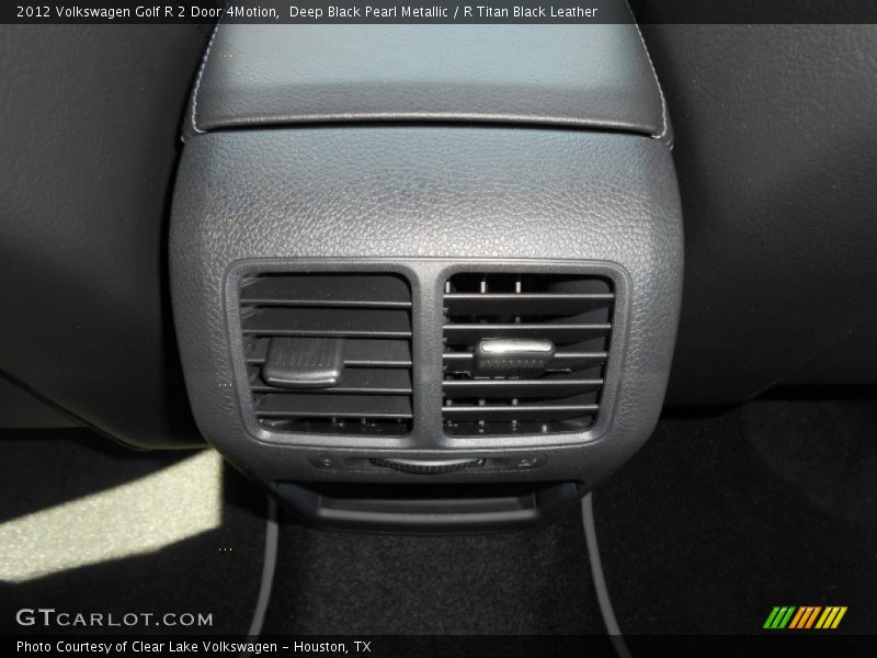 Deep Black Pearl Metallic / R Titan Black Leather 2012 Volkswagen Golf R 2 Door 4Motion