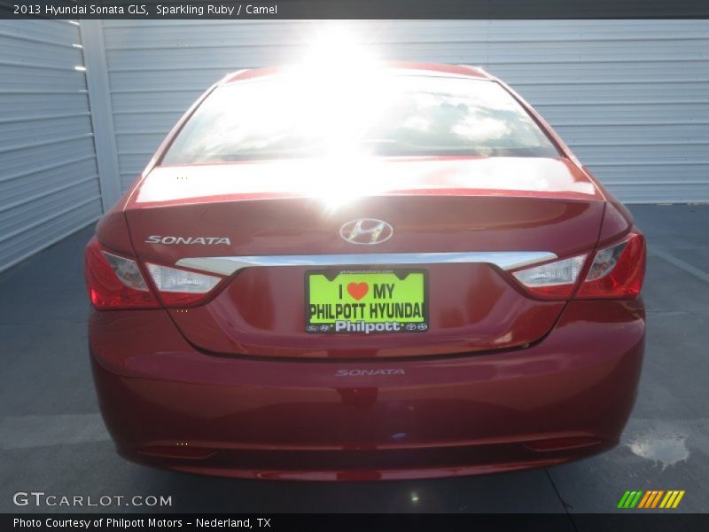 Sparkling Ruby / Camel 2013 Hyundai Sonata GLS